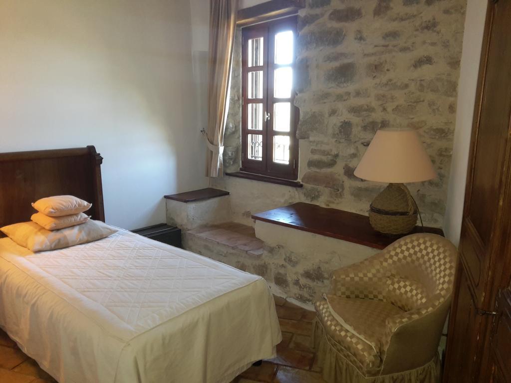 Chambre Et Gite Le Roc Sur L'Orbieu Saint-Pierre-des-Champs Kültér fotó